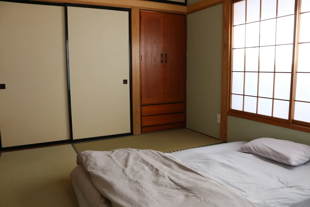 Guest Room①-2